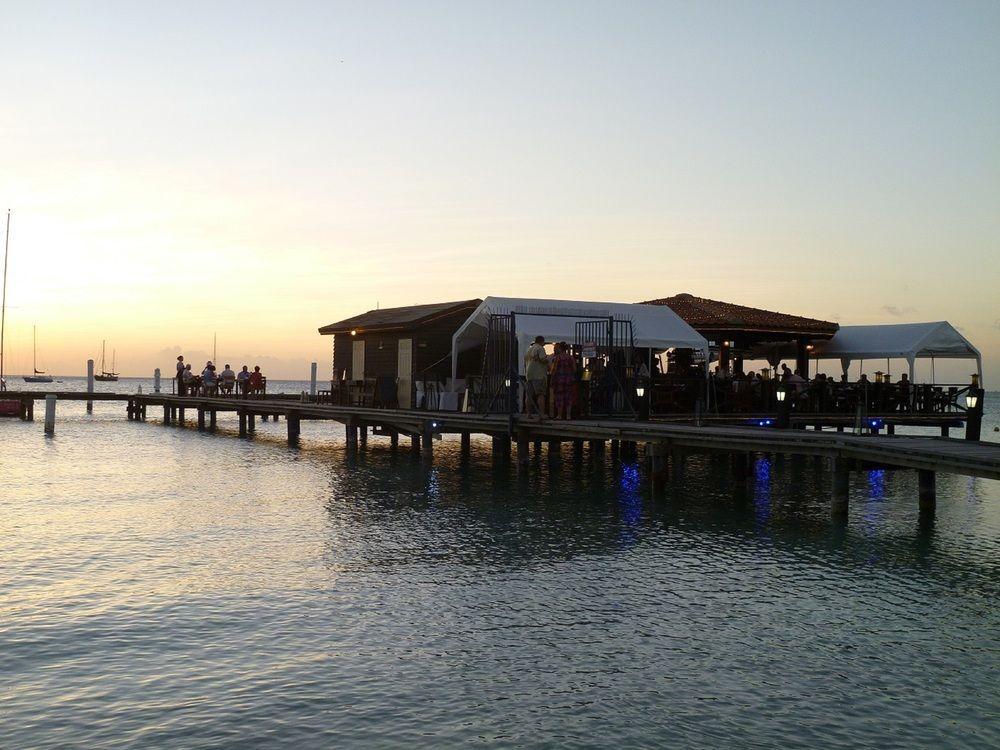 Flamboyant Garden Villas Oranjestad Dış mekan fotoğraf