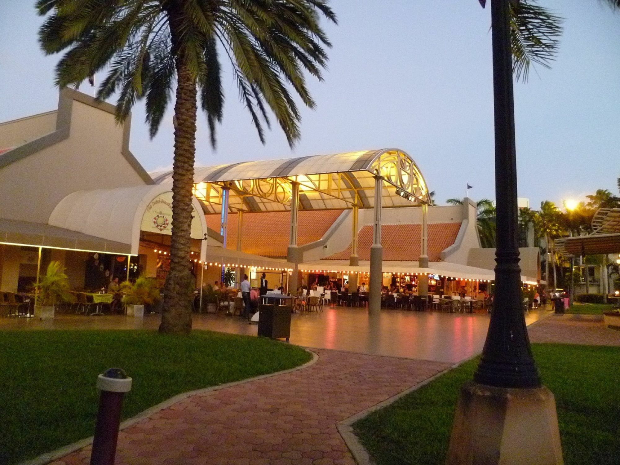 Flamboyant Garden Villas Oranjestad Dış mekan fotoğraf